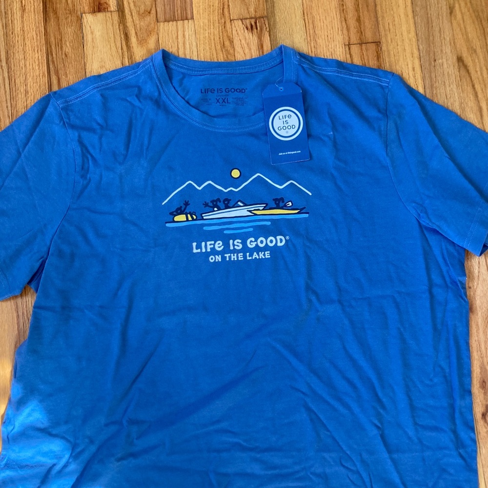 Life is Good “On the Lake” Tee Shirt XXL